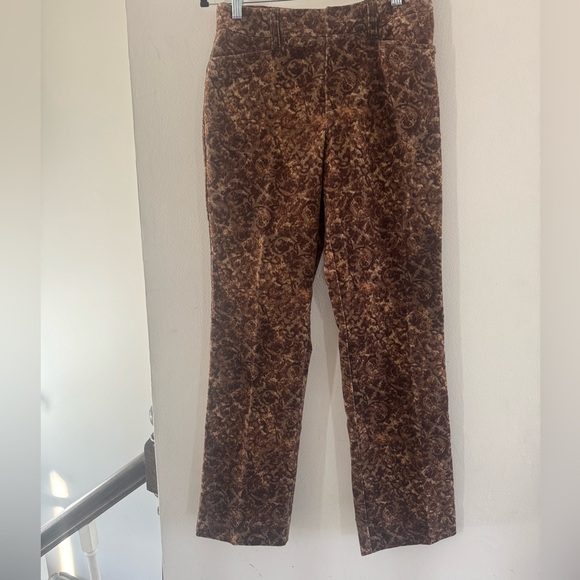 Retro Stunning PatternJones New York Country Brown Floral Velvet Pants | Size 4 - Picture 8 of 8